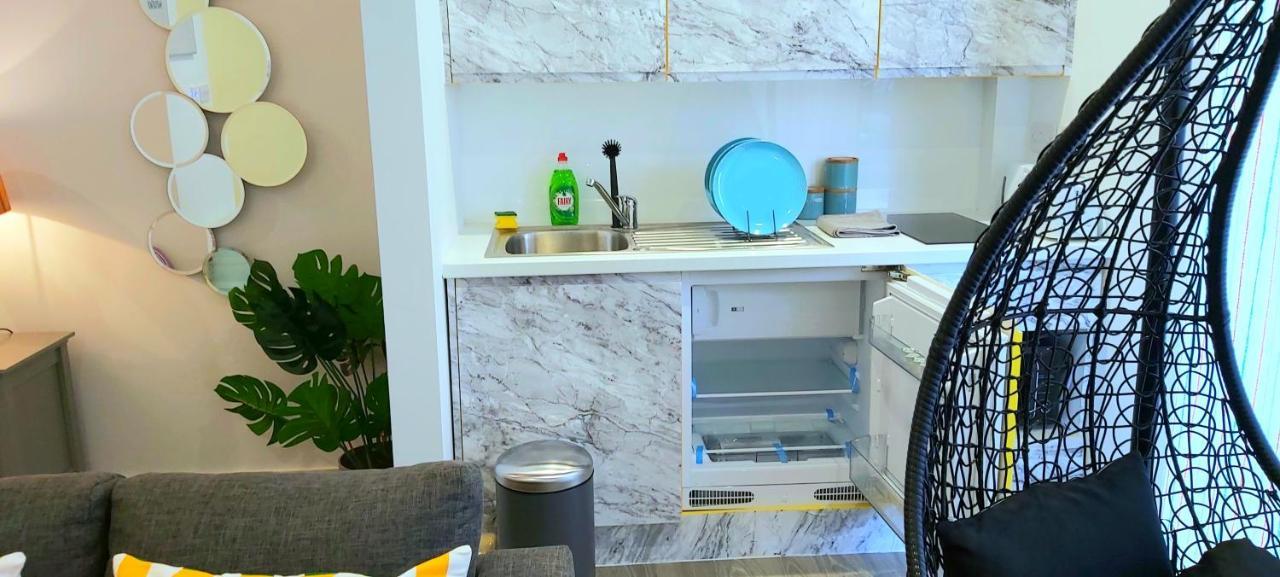 Great Studio Apartments - Netflix, Wifi, Digital Tv เชฟฟิลด์ ภายนอก รูปภาพ